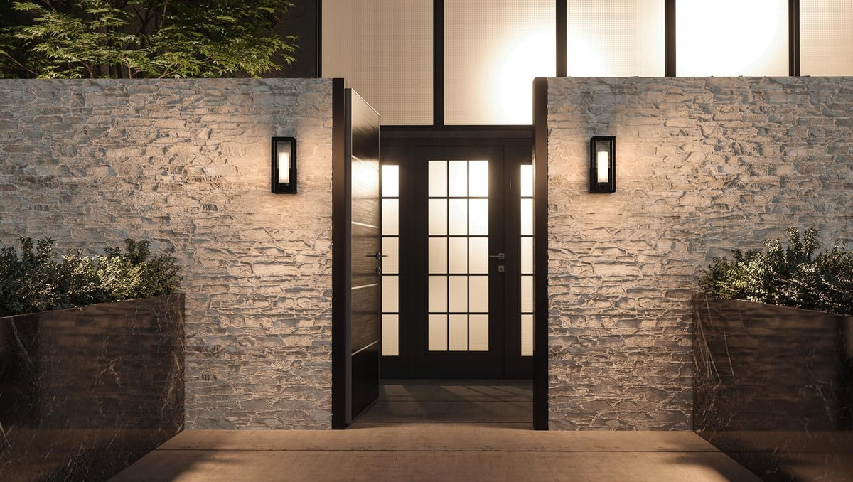 Black Single Outdoor Wall Lamp